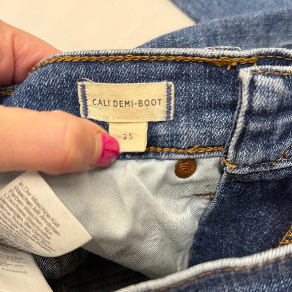 Madewell Cali-Demi Boot Jeans in Bodney Wash High Rise Blue Denim Size 25 - Picture 8 of 12